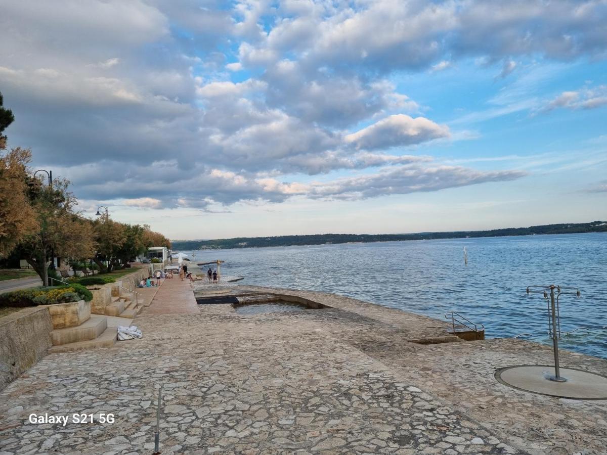 Apartment Rivarela Blu - Newly Renovated And Top Location Near Sea Novigrad Istria Exterior foto